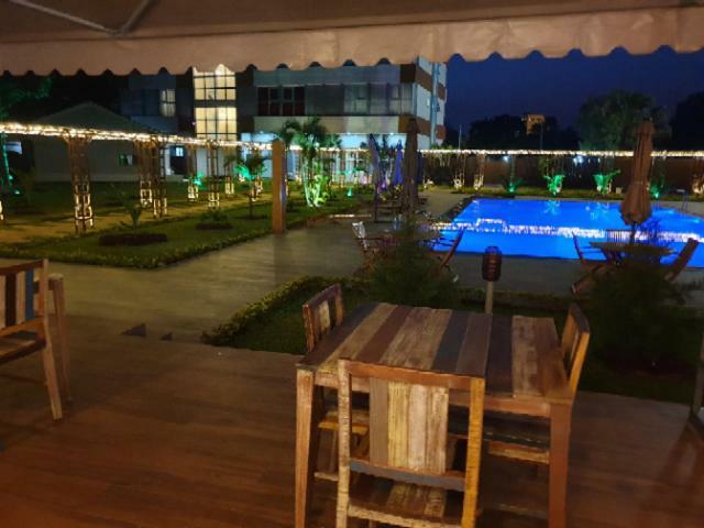 Hotel Bella Riva Kinshasa Exterior photo
